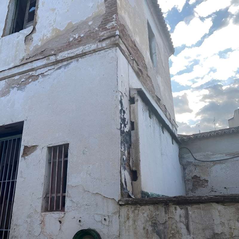 Restauraci�n de paramentos de fachada y eliminaci�n de elementos a�adidos en el Antiguo Cuartel de Caballer�a (Sementales) en Alcal� de Henares (Madrid) - Rehabilitaci�n | Construcciones civiles - K�rkide | Proyectos de restauraci�n y rehabilitaci�n