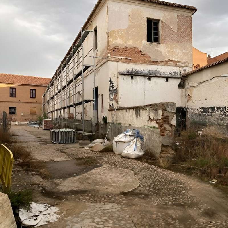 Restauraci�n de paramentos de fachada y eliminaci�n de elementos a�adidos en el Antiguo Cuartel de Caballer�a (Sementales) en Alcal� de Henares (Madrid) - Rehabilitaci�n | Construcciones civiles - K�rkide | Proyectos de restauraci�n y rehabilitaci�n