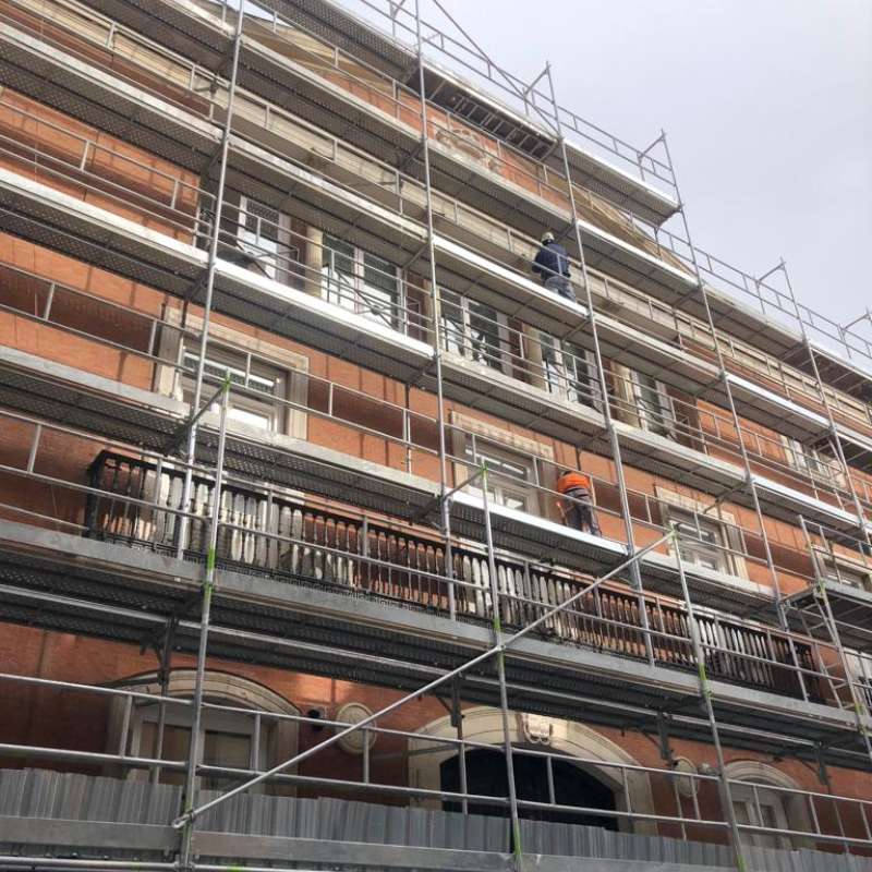 Restauraci�n, conservaci�n y mantenimiento de la fachada del edificio del 'FEGA' en la calle San Mateo de Madrid - Rehabilitaci�n | Construcciones civiles - K�rkide | Proyectos de restauraci�n y rehabilitaci�n