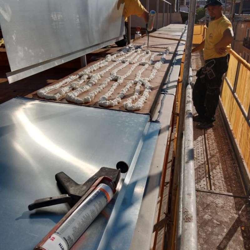 Restauraci�n, conservaci�n y mantenimiento de la fachada del edificio del 'FEGA' en la calle San Mateo de Madrid - Rehabilitaci�n | Construcciones civiles - K�rkide | Proyectos de restauraci�n y rehabilitaci�n