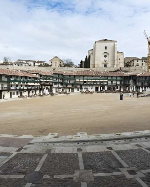 Restauraci�n de cubiertas de la Plaza Mayor de Chinch�n. Madrid. | Rehabilitaci�n > Construcciones civiles | K�rkide | Proyectos de restauraci�n y rehabilitaci�n