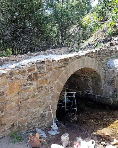 Restauraci�n Puente Antiguo Horcajo de la Sierra. Madrid. | Rehabilitaci�n > Construcciones civiles | K�rkide | Proyectos de restauraci�n y rehabilitaci�n