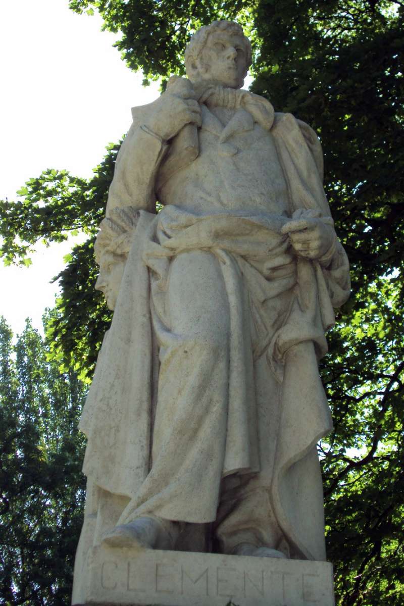 Restauraci�n de esculturas del Jard�n Bot�nico de Madrid - K�rkide | Proyectos de restauraci�n y rehabilitaci�n