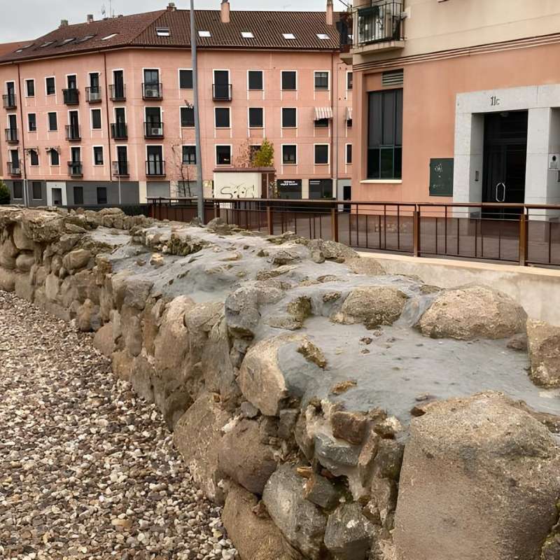 Consolidaci�n y puesta en valor de los restos arqueol�gicos del primer recinto amurallado sector entretorres de Talavera de la Reina. Toledo. - Restauraci�n | Monumentos - K�rkide | Proyectos de restauraci�n y rehabilitaci�n