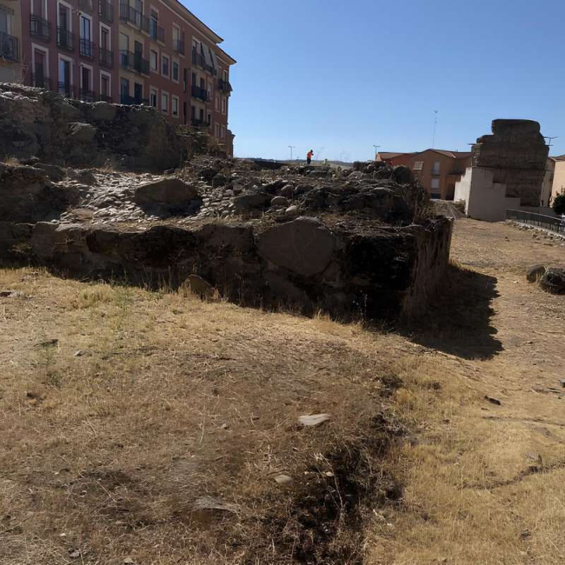 Consolidaci�n y puesta en valor de los restos arqueol�gicos del primer recinto amurallado sector entretorres de Talavera de la Reina. Toledo. - Restauraci�n | Monumentos - K�rkide | Proyectos de restauraci�n y rehabilitaci�n