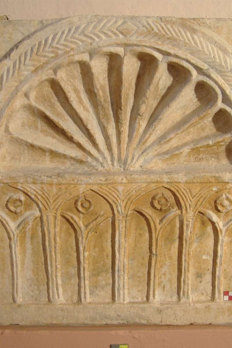 Colecci�n de piezas arqueol�gicas en M�rida - K�rkide | Proyectos de restauraci�n y rehabilitaci�n